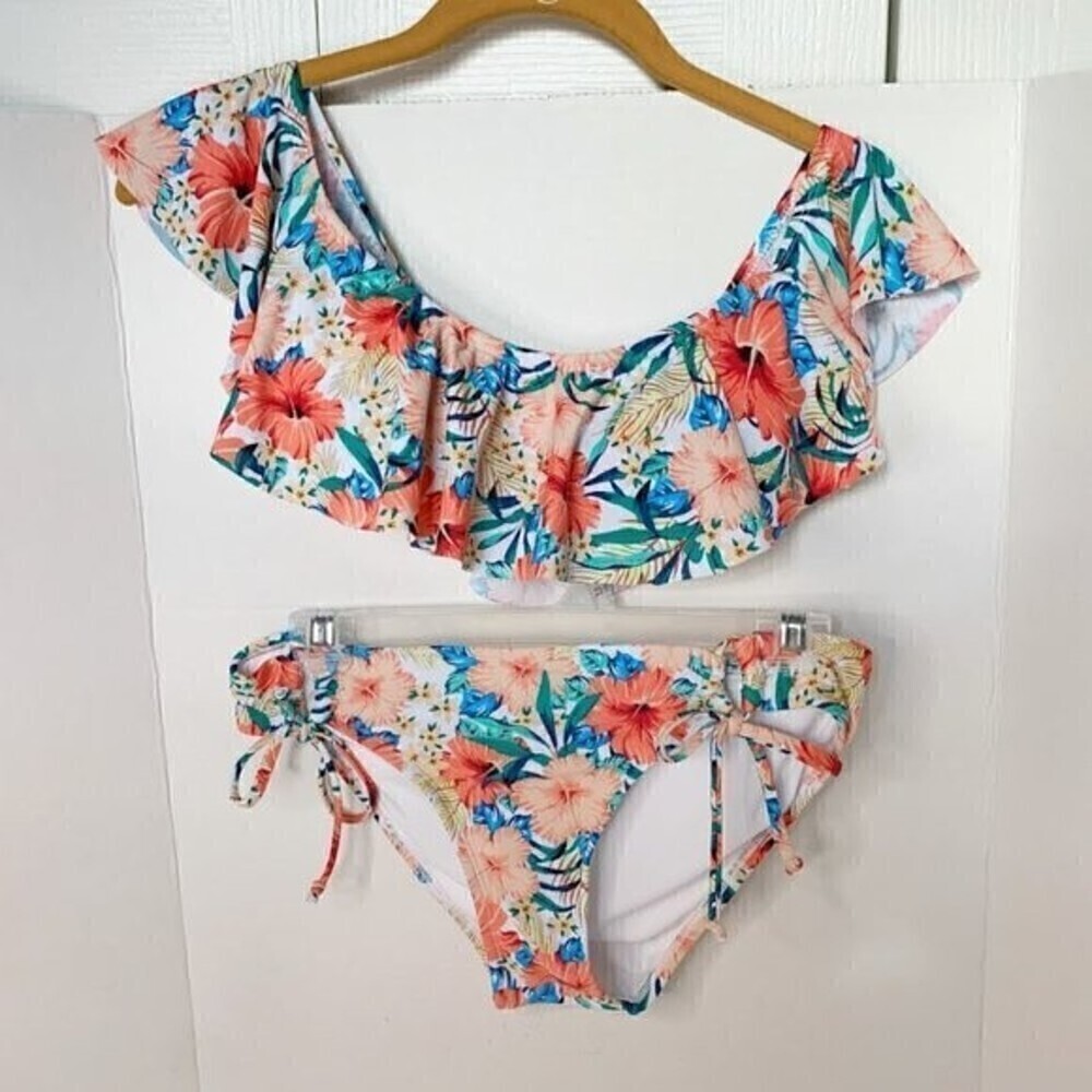 Xhilaration NWT Junior's 2 Piece Floral Ruffle Summer Swim Suit Set
